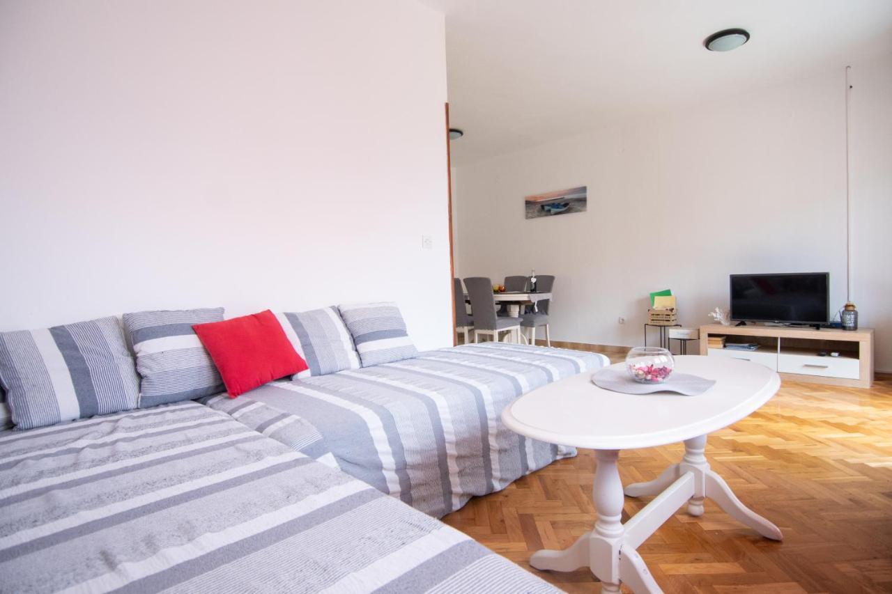 Apartmani Ivana Kastela Ngoại thất bức ảnh