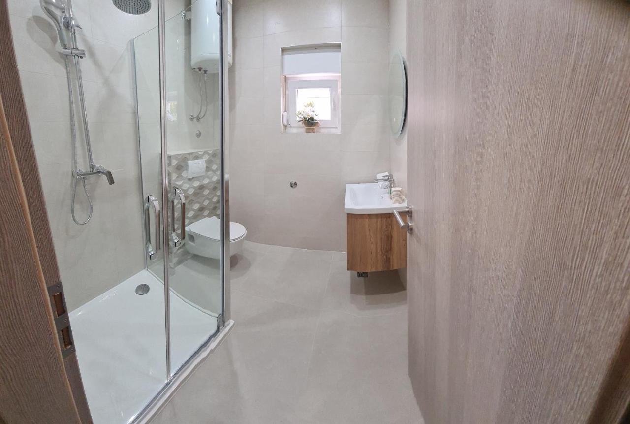 Apartmani Ivana Kastela Ngoại thất bức ảnh